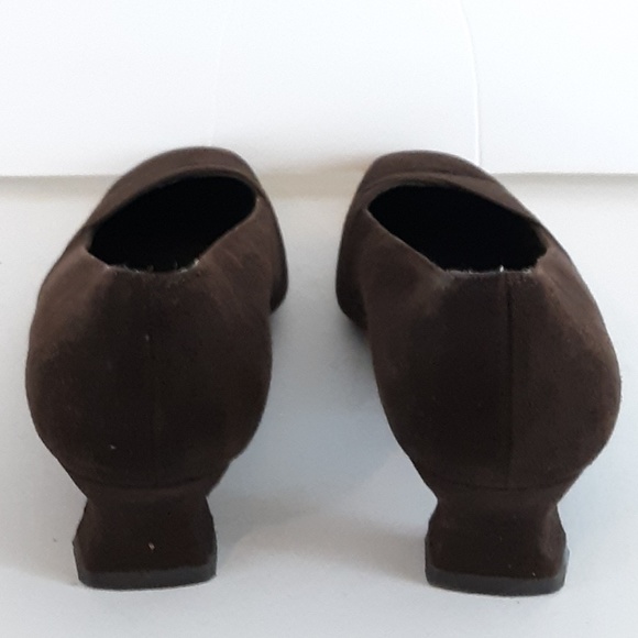 Stuart Weitzman “Scotch”Suede Square Toe Pumps 7 - Picture 4 of 8
